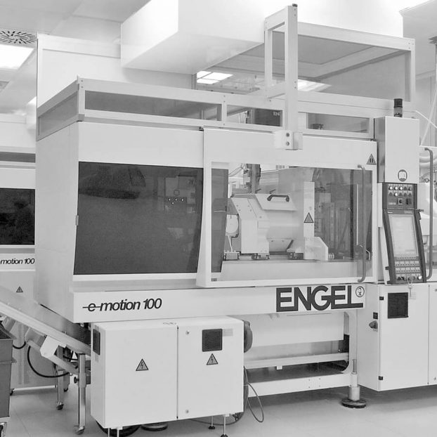 cleanroom-technology-medicine-k